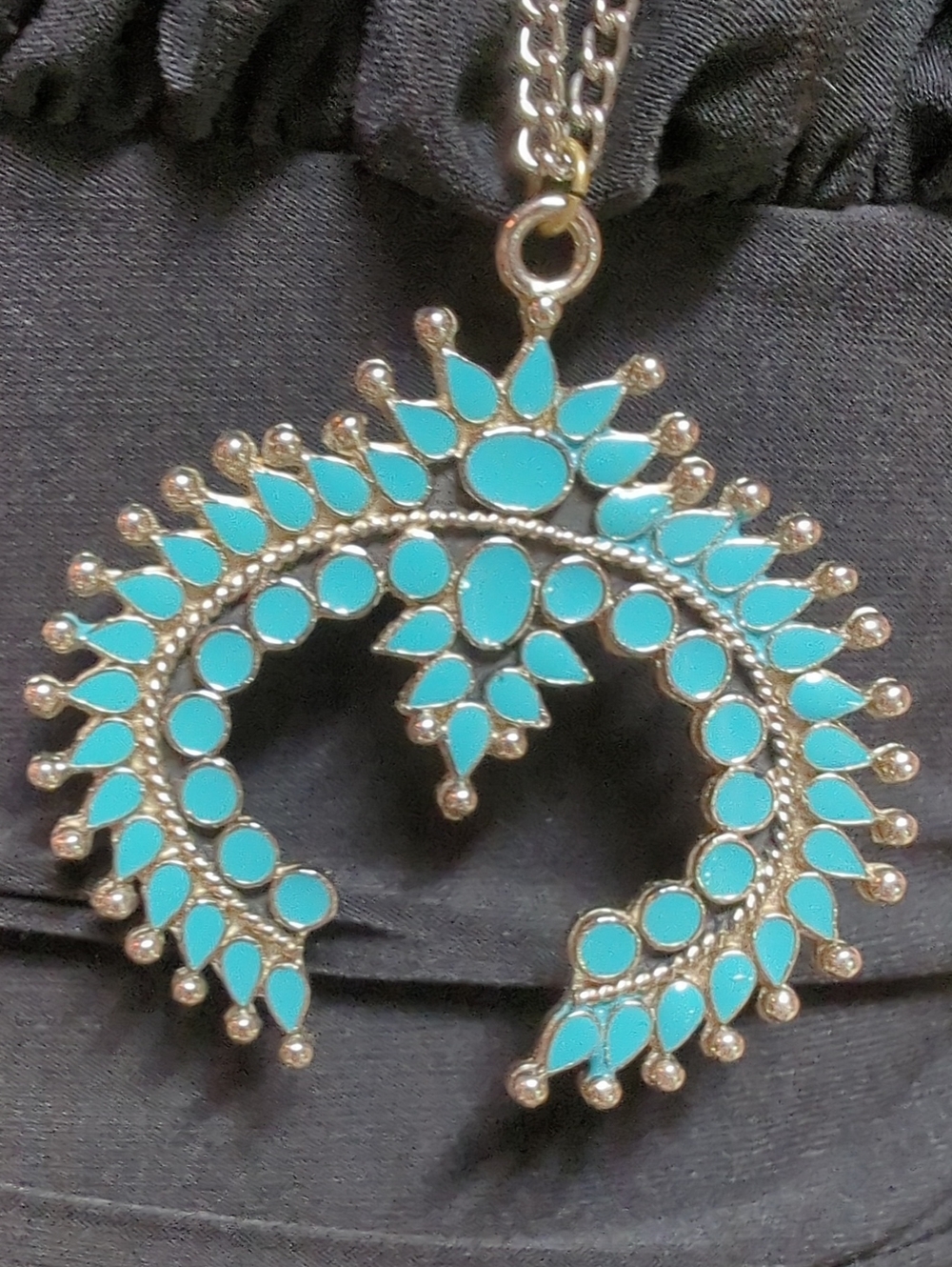 Vintage 70s Boho Naja Necklace Faux Turquoise Crescent Retro Southwestern Pendan - Picture 3 of 3
